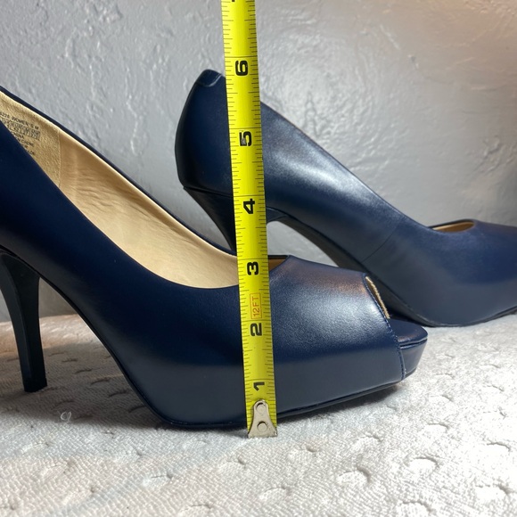 NWOT ROCKPORT adiPRENE by Adidas Women’s Blue Leather PeepToe Pumps - Picture 16 of 16